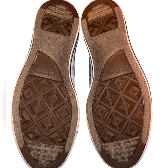 Like new gray,low top,dbl tongue, Converse Chuck Taylor All Star shoes,wmn sz 9. - Picture 5 of 5